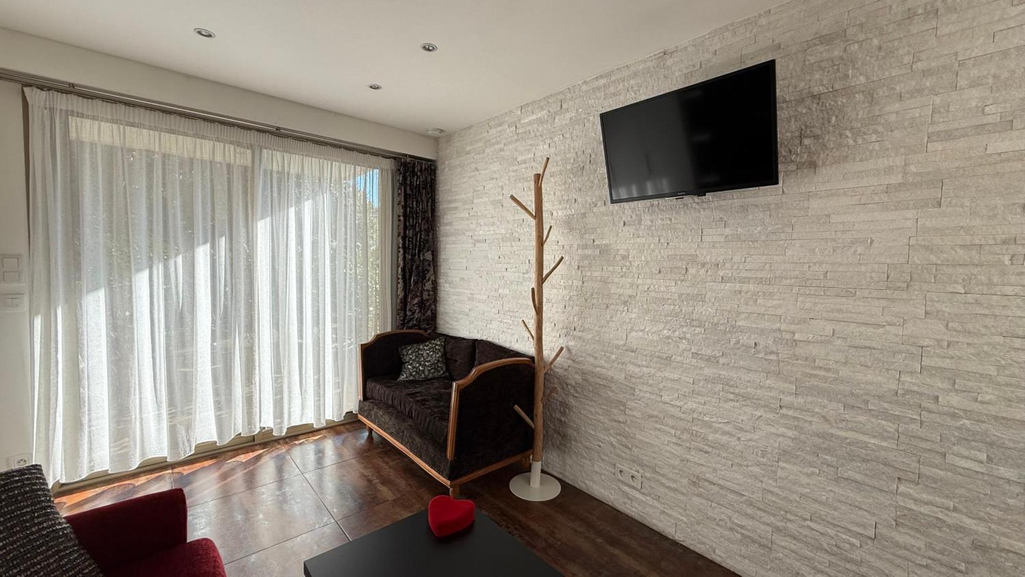 Studio Tout Confort Au Calme Avec Jardin Proche Cannes Le Cannet Bagian luar foto