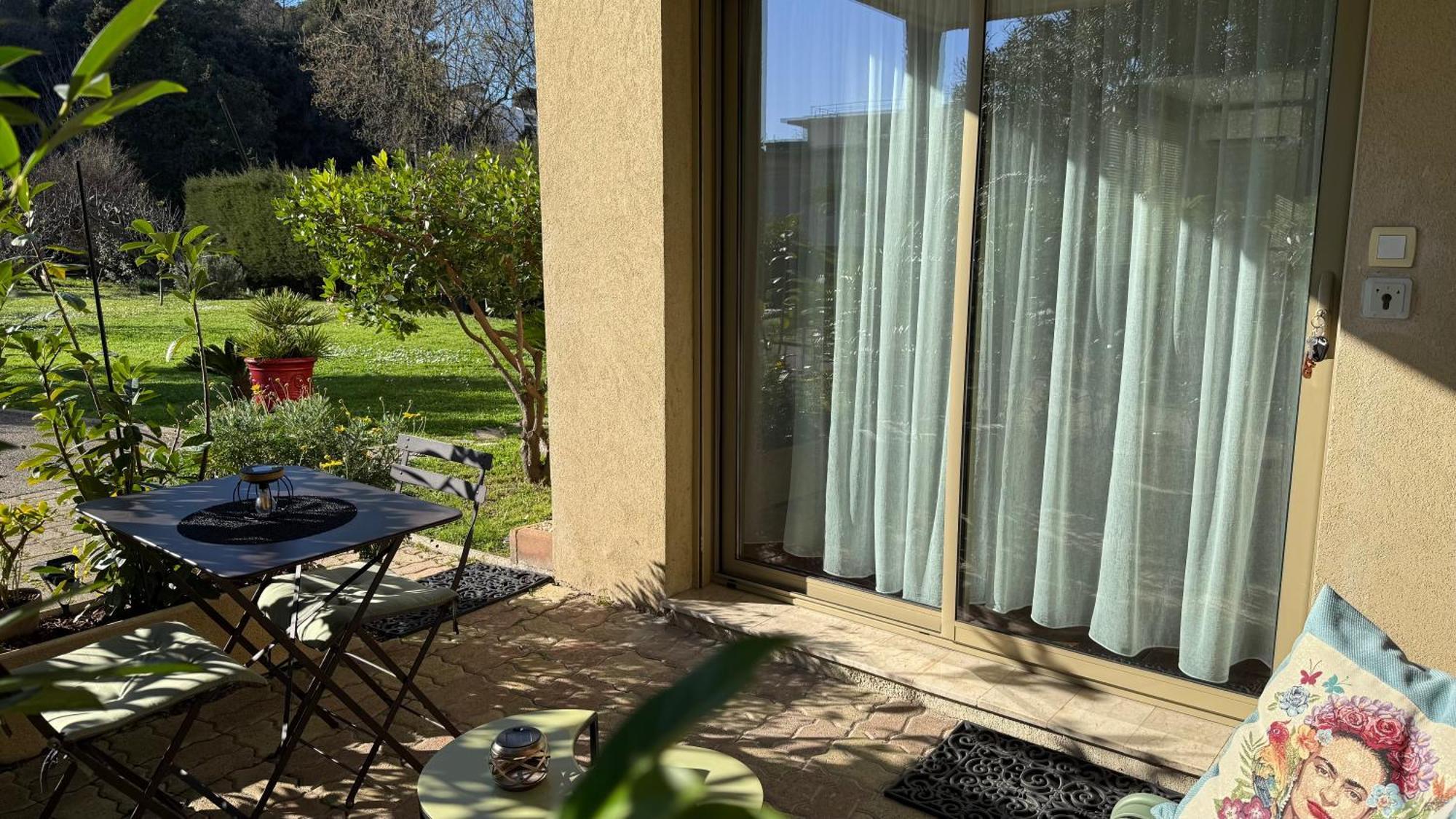 Studio Tout Confort Au Calme Avec Jardin Proche Cannes Le Cannet Bagian luar foto